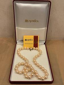 lot 21JJ image: Majorica Pearl Necklace