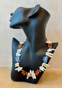 lot 30D image: Freshwater Pearl Necklace with Carnelian & Moonstone Beads