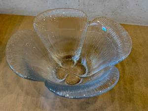 lot 102D image: K - Vintage Holmegaard Petal Garni Glass Bowl - Denmark