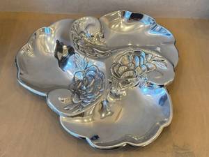 lot 108D image: DR - Vintage 1992 Susan Stocking Pintel Collection Triple Divided Dish