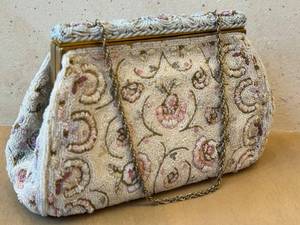 lot 228D image: Walborg Vintage Beaded Evening Bag - Made in France