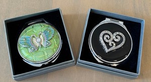 lot 254D image: K - Round Compact Mirrors - Butterfly & Heart Rhinestone (2-Piece Set)