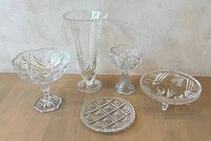 lot 267D image: Vintage Glassware Assortment (Lot of 5)