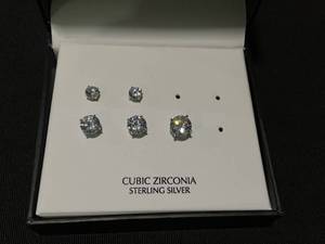 lot 20 image: GIANI BERNINI Cubic Zirconia Sterling Silver Stud Earring Set (Missing 1 Earring & 1 Set)