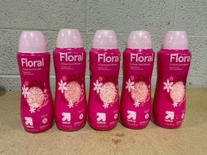 lot 334 image: LOT OF 5 up&up Floral Scent Booster  (4 Bottles -24oz, 1 Bottle-18.2oz)