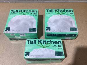 lot 157 image: LOT OF 3 up&up UltraStretch Rodent Repellent Tall Kitchen Drawstring Trash Bags - Mint Scent - 13gal (2 Packs Of 100 Count, 1 Pack Of 50 Count)