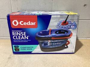 lot 158 image: O-Cedar RinseClean Spin Mop With Bucket Separates Clean & Dirty Water (Used)