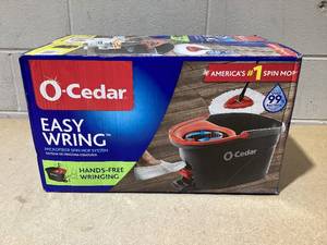 lot 394 image: O-Cedar EasyWring Spin Mop & Bucket System