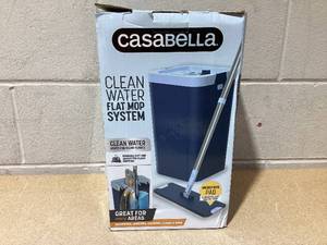 lot 397 image: Casabella Flat Mop Bucket System