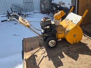 MTD Snowflite 524 Snowblower - Has compression
