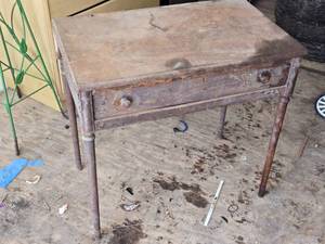 Metal Desk with Single Drawer - 32 Wide