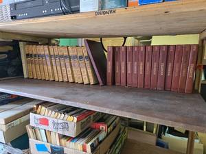 Set of Comptons Pictured Encyclopedia and Yearbooks - Missing N and O