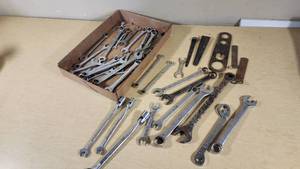 Box of Assorted Standard Wrenches