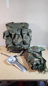 Medium Military ALICE Pack with Frame, Sleeping Bag