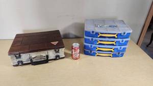 Organizers with Hardware and Fasteners