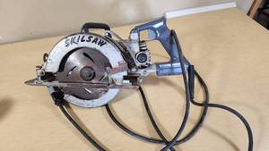 Skilsaw Model 77 7 14 Worm Drive Saw