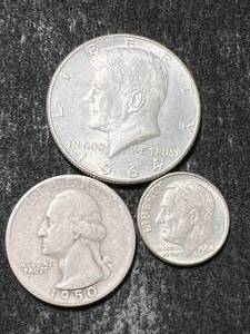 lot 25 image: 1964 US KENNEDY HALF AND ROOSEVELT DIME WITH 1950 WASHINGTON QUARTER