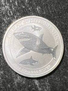 lot 60 image: 2014 AUSTRALIAN SHARK HALF TROY OZ .999 FINE SILVER