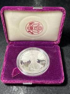 lot 67 image: 1991 PROOF AMERICAN SILVER EAGLE IN ORIGINAL MINT BOX
