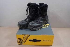 lot 4 image: Thorogood Mens 8 Black Deuce Series Work Boots - Size 10.5
