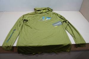 lot 35 image: Blackfish Guide UPFCooling Hooded Long Sleeve - Medium