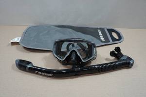 lot 66 image: Cressi Pano 3 Snorkel Combo