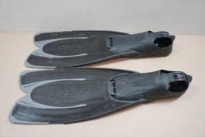 lot 70 image: Cressi Agua Adult Fins - 4142, 78