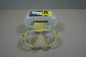 lot 75 image: Cressi Dual Mask
