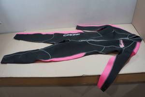 lot 81 image: Cressi Lido Long Womens 2mm Wetsuit - XS1, Pink