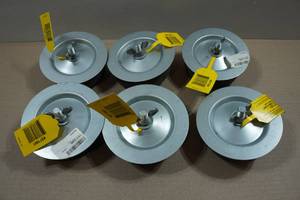 lot 125 image: Cherne 5 Econ-O-Grip Plugs