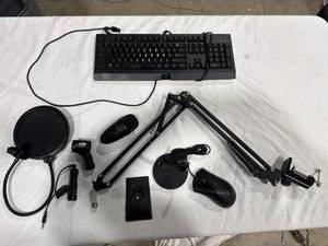 lot 1873 image: Razer Keyboard, Mouse, Microphone Set