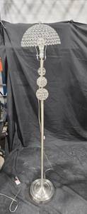 lot 1900 image: Crystal Accent Floor Lamp