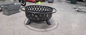 lot 1908 image: Black Metal Fire Pit