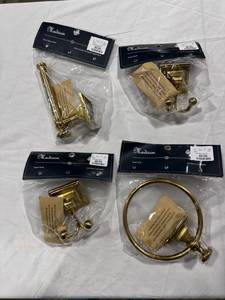 lot 1927 image: Madison Brass Bathroom Fixture Set