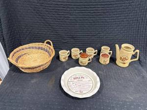 lot 1984 image: Kitchenware Lot Basket, Pie Dish, Coffee Set