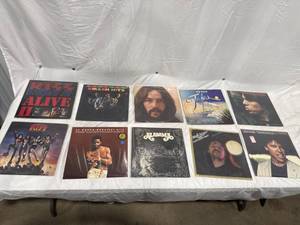 lot 1993 image: Vintage Vinyl Record Album Lot