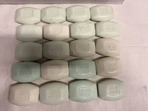 lot 358 image: 25bars Lever Soap-Bulk Package