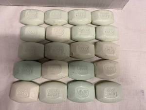 lot 360 image: 25bars Lever Soap-Bulk Package