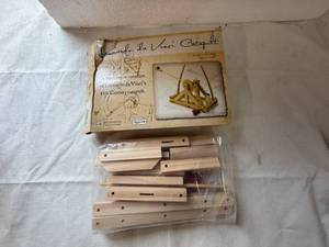 lot 53 image: SSS. Leonardo ds Vinci Captapult-Build your own