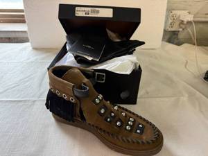 lot 55 image: SSS. Coach Roccasin Cuto out Suede Size 6.5m