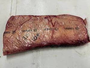 lot 01 image: 11.8lb Demkota New York Strip