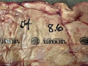 lot 04 image: 8.6lb Demkota New York Strip