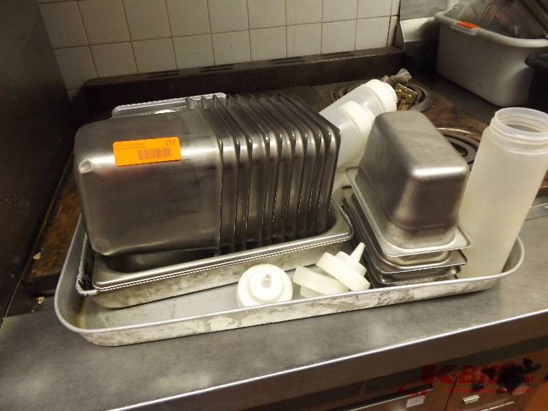 Containers & Kitchen Utensils