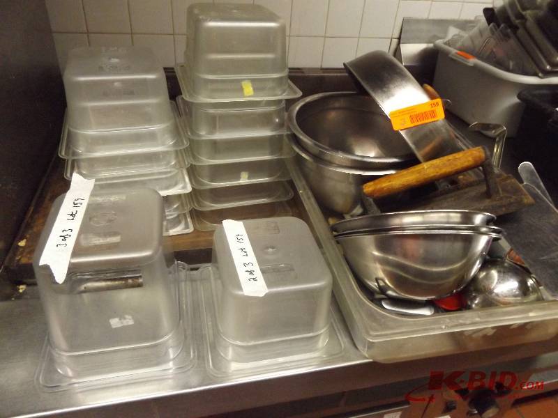 Containers & Kitchen Utensils