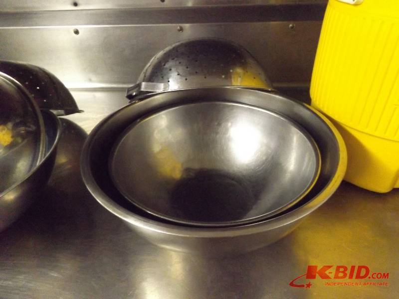 Mixing Bowles & Strainer