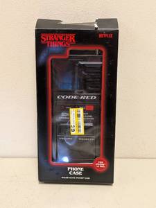 lot 22 image: NEW STRANGER THINGS WALKIE-TALKIE PHONE CASE