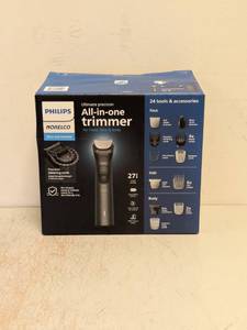 lot 77 image: PHILIPS NORELCO ULTIMATE PRECISION ALL IN ONE TRIMMER