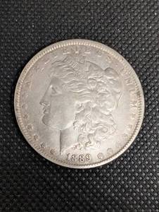 lot 43 image: Morgan Silver Dollar 1889 - United States One Dollar Coin
