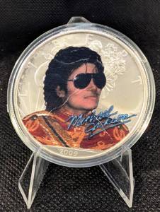 lot 64 image: United States of America 1 oz Fine Silver Dollar Coin 2009 ASE