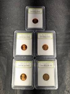 lot 71 image: Lincoln Cent Slab Collection 2002-S, 2007-S, 1960-P UNC, 1976-S, SF Wheat Cent